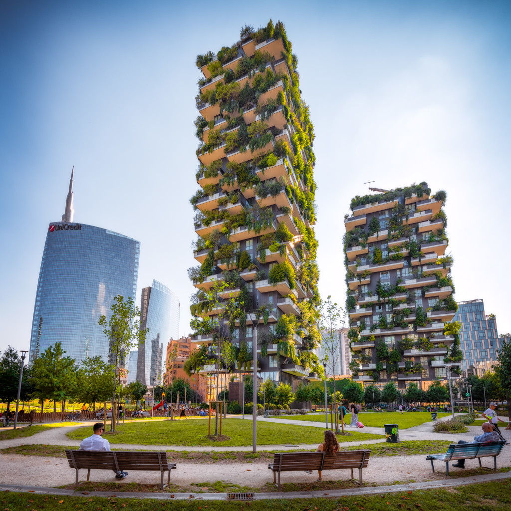 Bosco-Verticale-Vertical-Forest-Milan-Italy-daylight